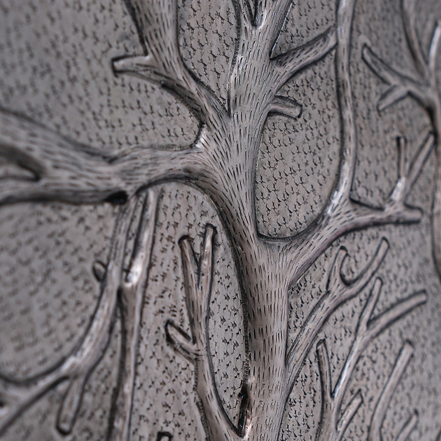 Nature-Inspired Kitchen Backsplash Tile – Copper Tree of Nature – Gray - Natuross