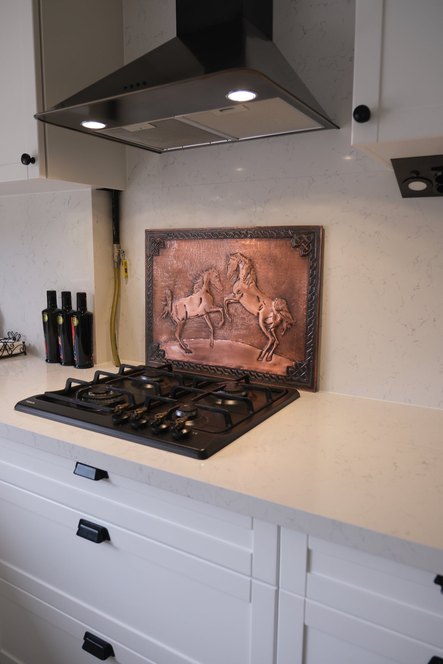 Wild Horses Brown Copper Kitchen Backsplash - Natuross