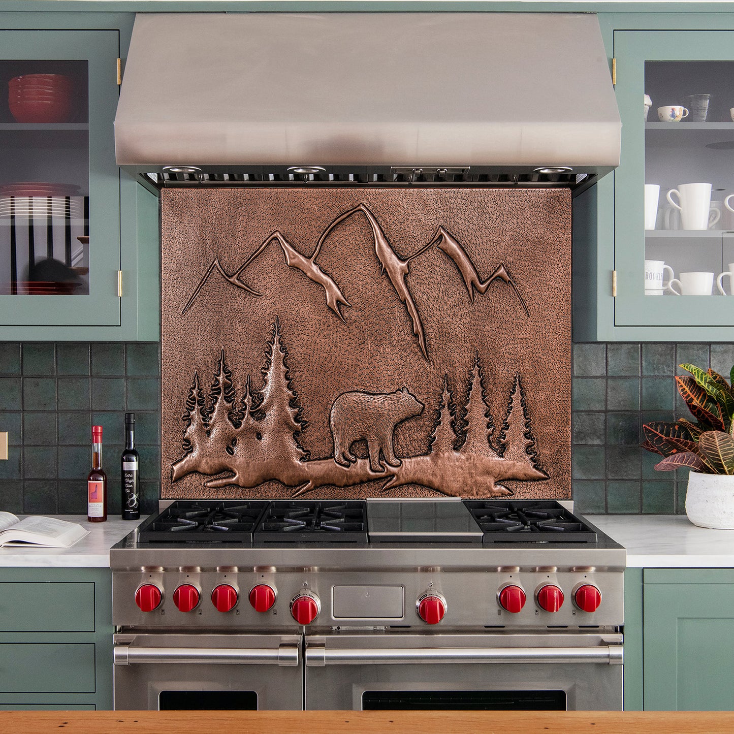 Carrelage pour crédence de cuisine bohème - Ours cuivré dans la nature - Cuivre naturel