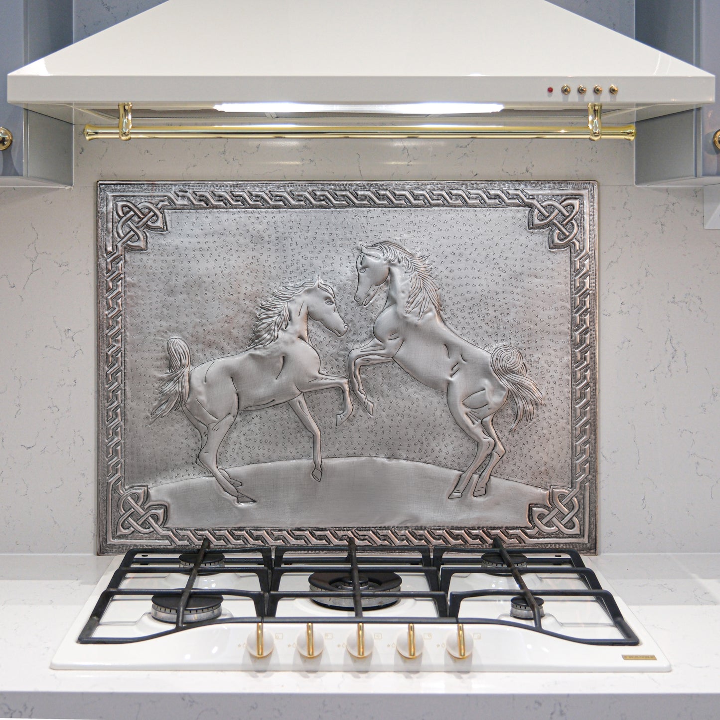 Ranch-Style Kitchen Backsplash Tile - Copper Horses - Gray - Natuross