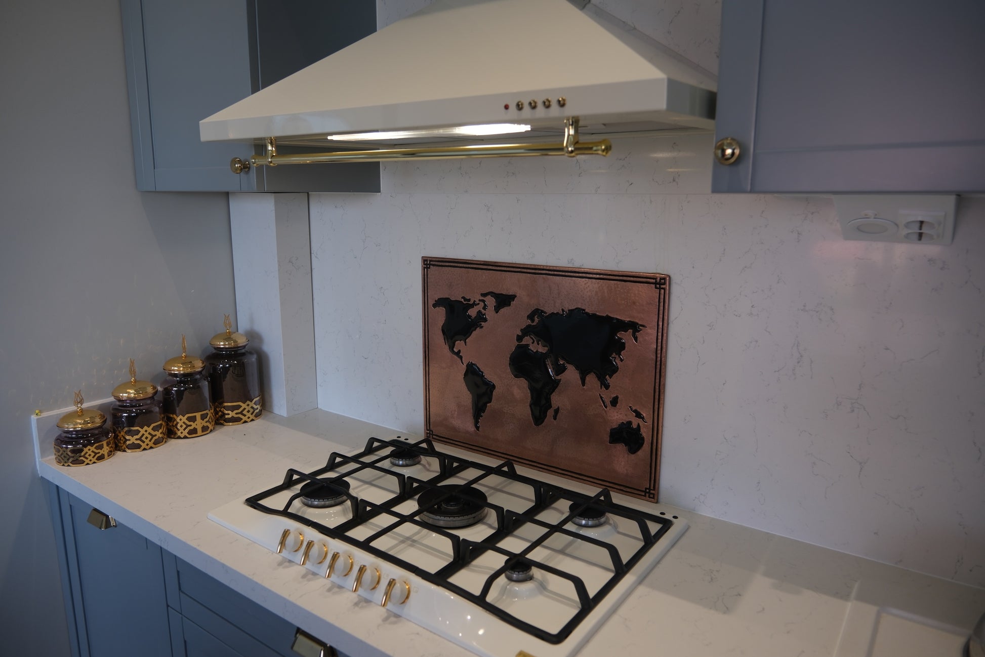 World Map Copper & Black Kitchen Backsplash - Natuross