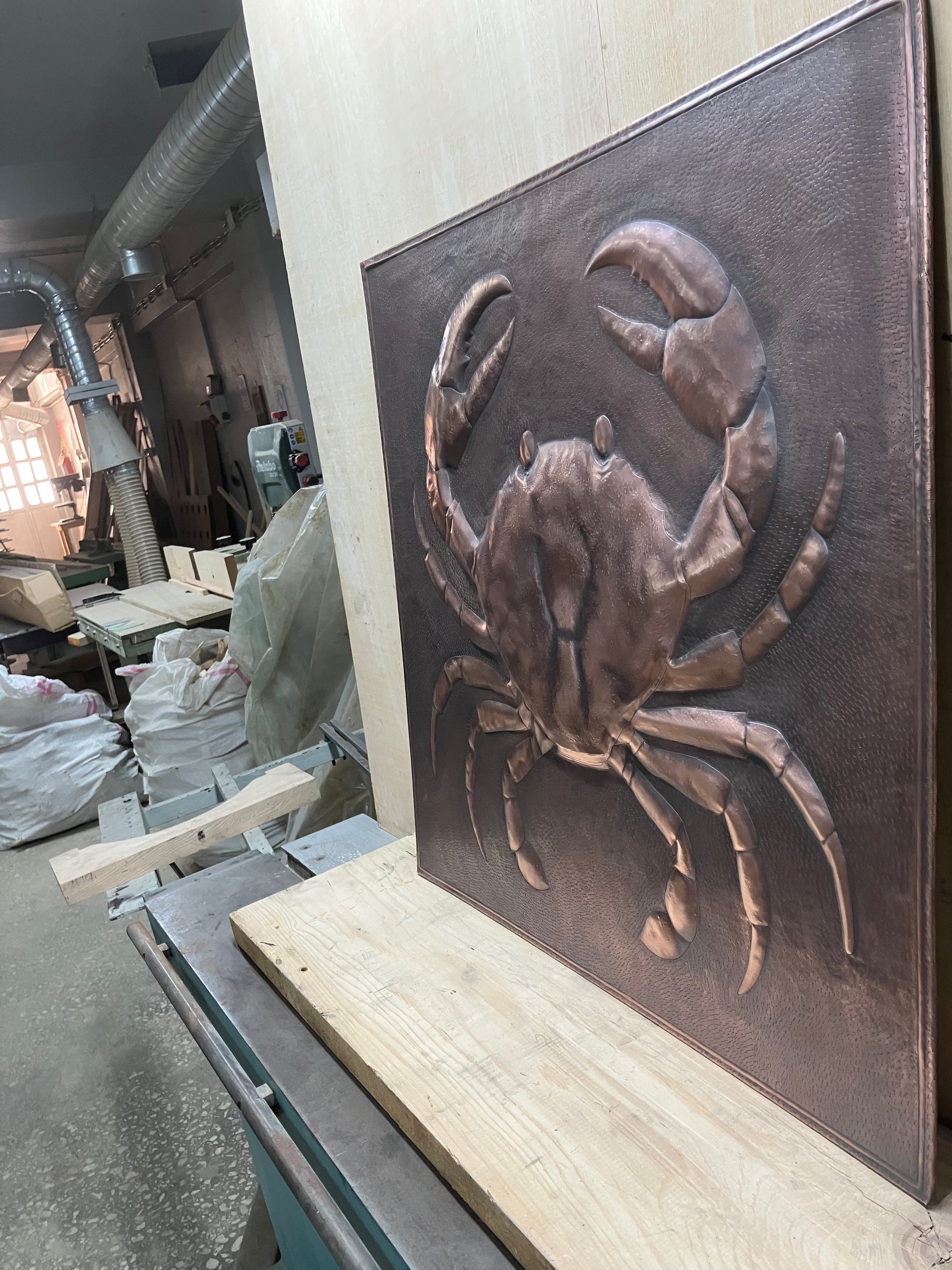 Crab Copper Backsplash - Natuross