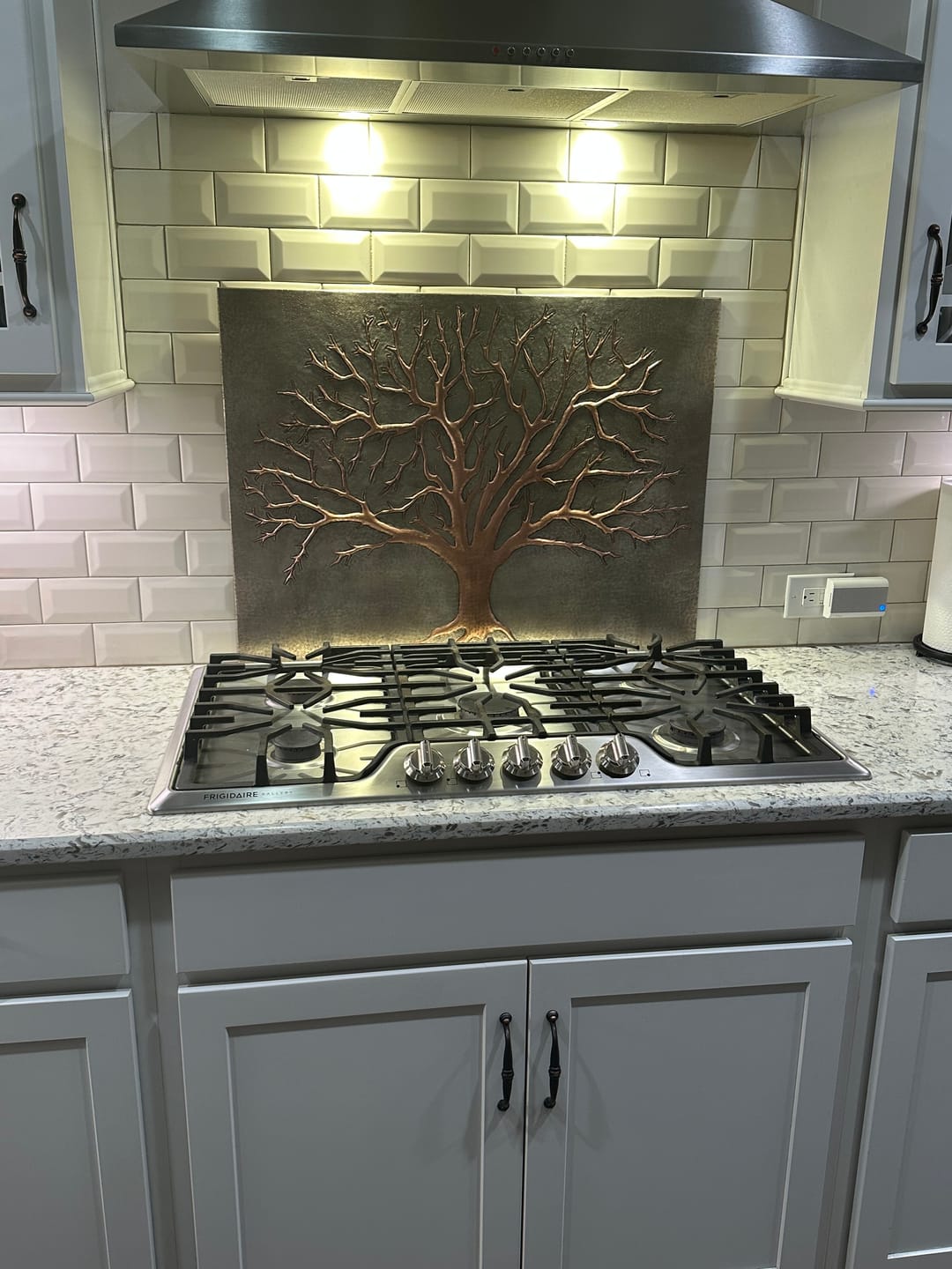 Eternal Tree Copper Backsplash in Gray & Copper - Natuross