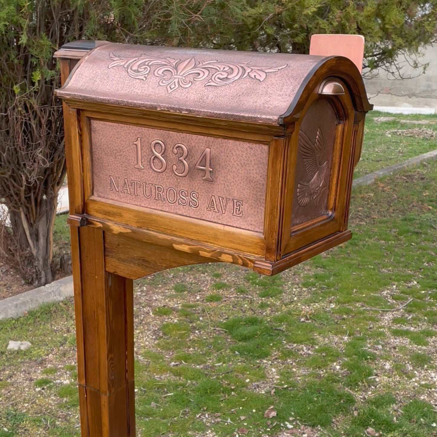 Post Mounted Copper Mailbox